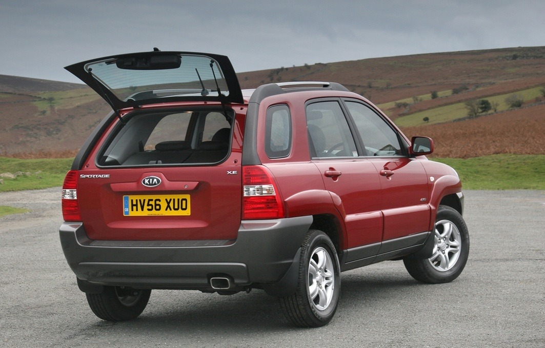 For Kia Sportage 2005-2007 Tail Light Assembly Passenger Side CAPA